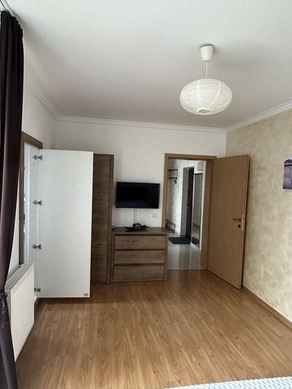 Inchiriez Apartament 2 camere - 6