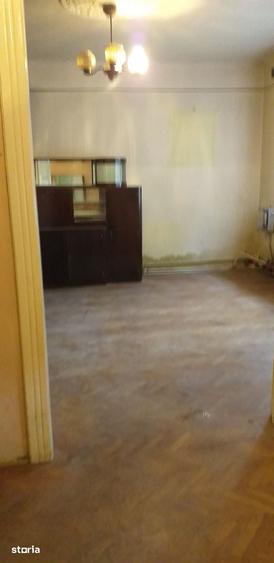 Casă cu 3 camere cu Teren 514 Mp în Central