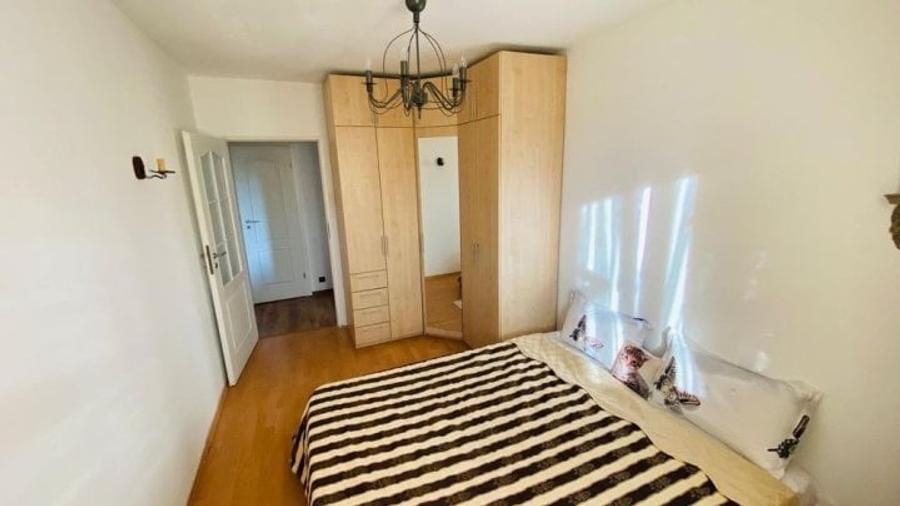 Apartament cu 2 camere decomandat, mobilat în Titan
