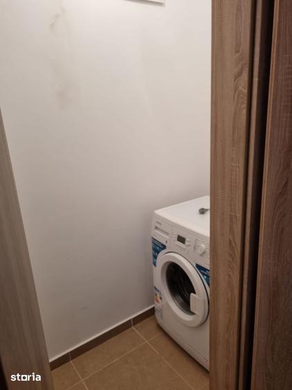 Apartament cu 2 camere decomandat în Tractorul