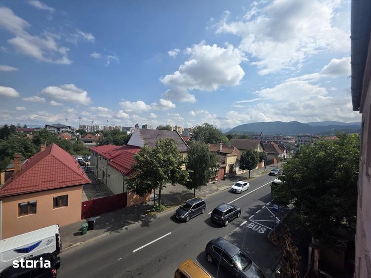Inchiriez 2 camere str Lunga zona Complex Bartolomeu - 3