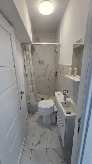 Apartament cu 3 camere decomandat, mobilat în Obor