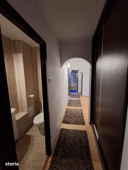 Apartament cu 3 camere în Tomis Nord