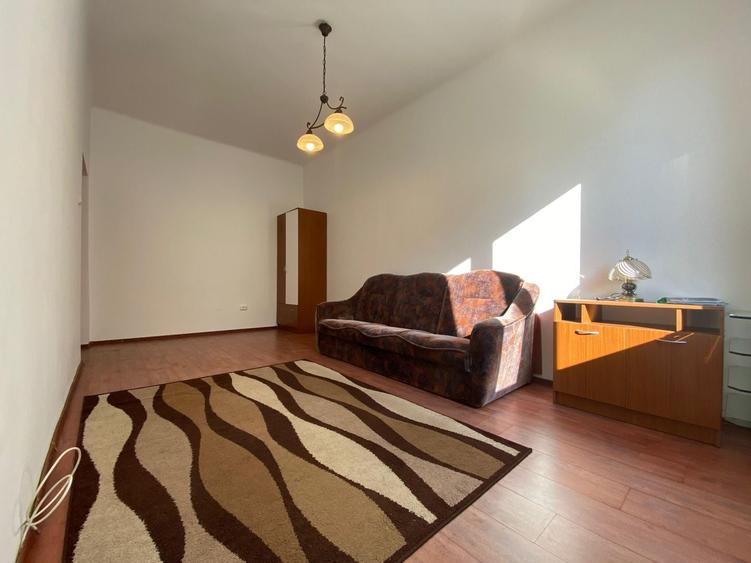 Apartament cu 2 camere decomandat în Băneasa