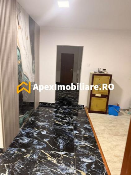 Apartament cu 4 camere decomandat în Timpuri Noi