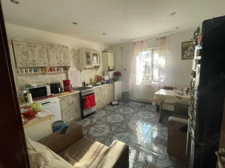 Casă în Giroc