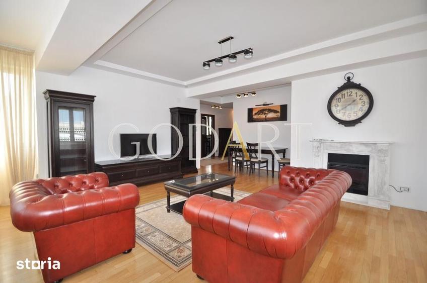Apartament cu 3 camere, mobilat în Aviatorilor