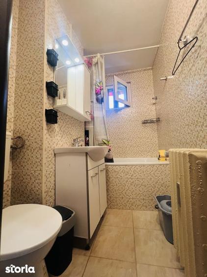Apartament cu 2 camere, mobilat în Tei