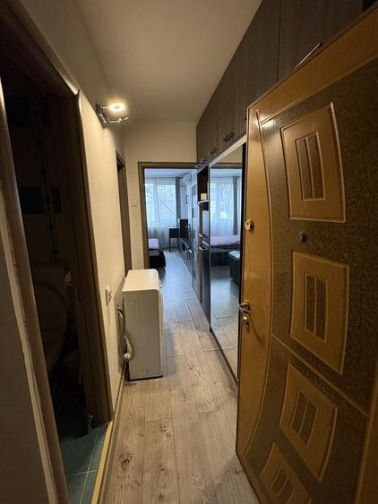 Garsonieră semidecomandată în Podu Roș