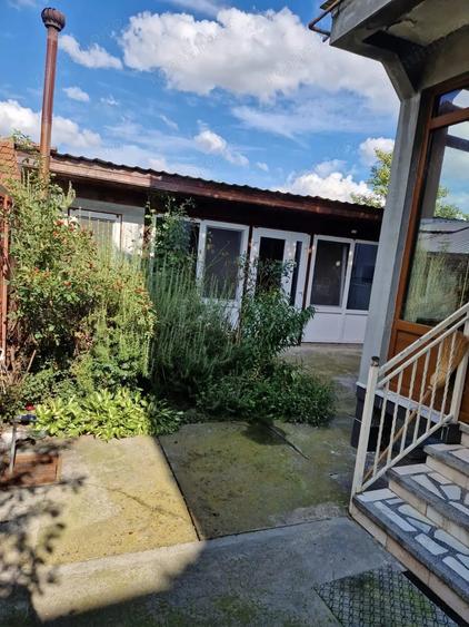 Casă cu 1 camere cu Teren 200 Mp în Central