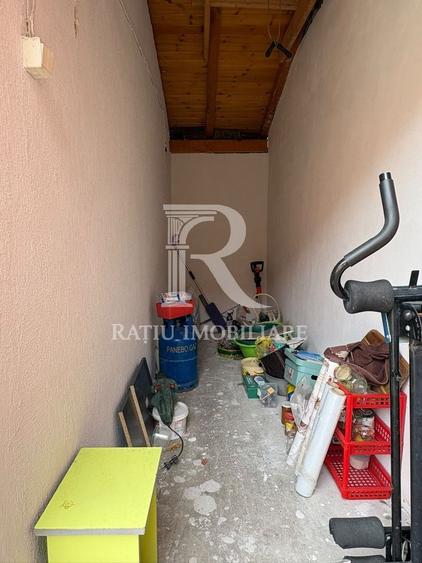 Casă individuală cu 3 camere cu Canalizare în Ultracentral