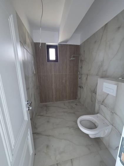 Casă individuală cu 5 camere cu Canalizare în Bragadiru