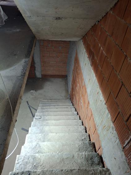 Apartament cu 2 camere decomandat în Giulești