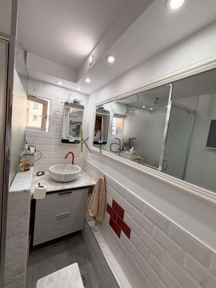 Apartament cu 3 camere decomandat, mobilat în Zorilor