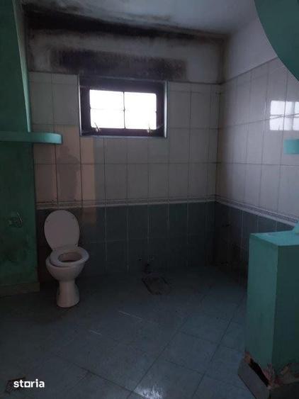 Casă cu 5 camere cu Teren 1380 Mp în Costești