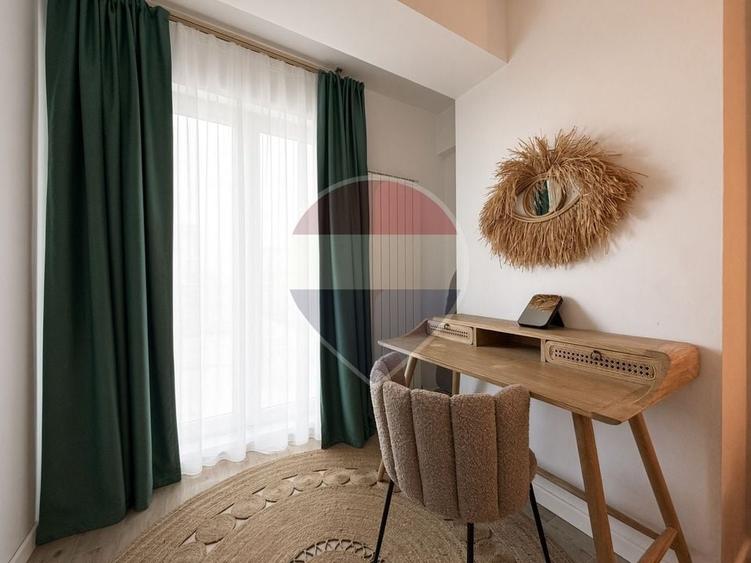 Apartament cu 2 camere semidecomandat, mobilat în Nord