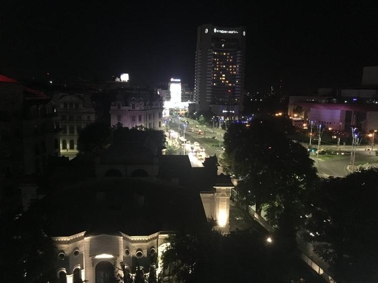 Garsonieră semidecomandată, mobilată în Universitate