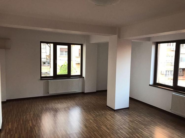 Birou, de 40 mp, în Iancului