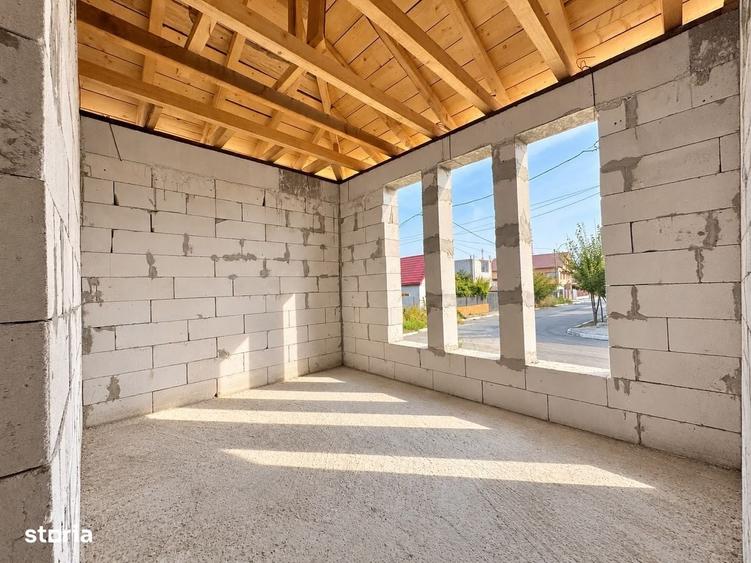 Casă cu 3 camere în Energia