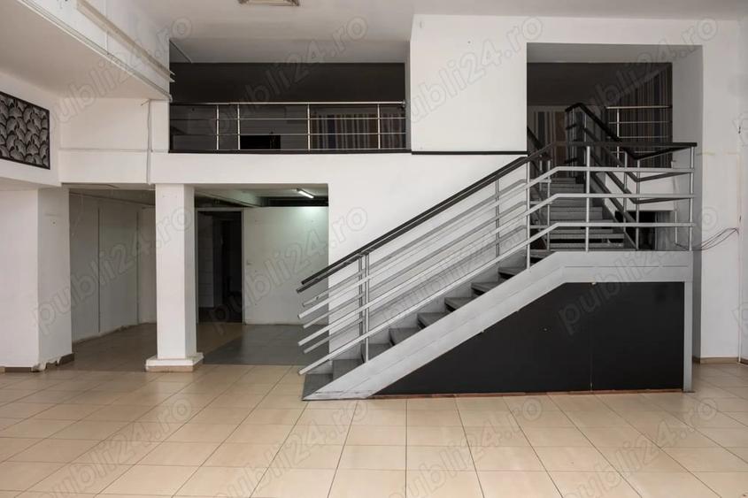 Spațiu comercial, de 160 mp, în Central