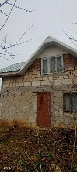 Casă cu 2 camere în Central