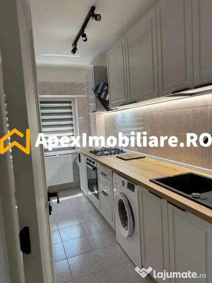Garsonieră decomandată în Tei