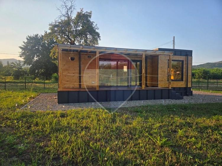 Casă individuală cu 2 camere cu Teren 500 Mp în Cislău