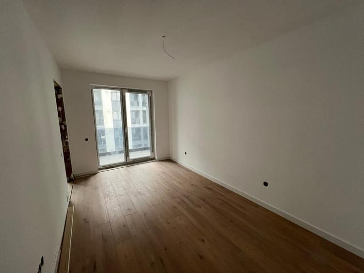 Apartament cu 2 camere semidecomandat în Borhanci