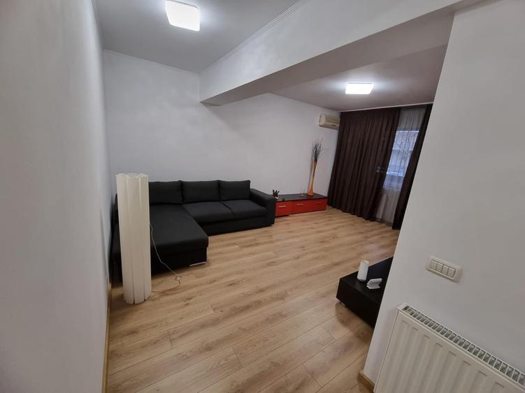 Apartament cu 2 camere decomandat în Tomis Plus