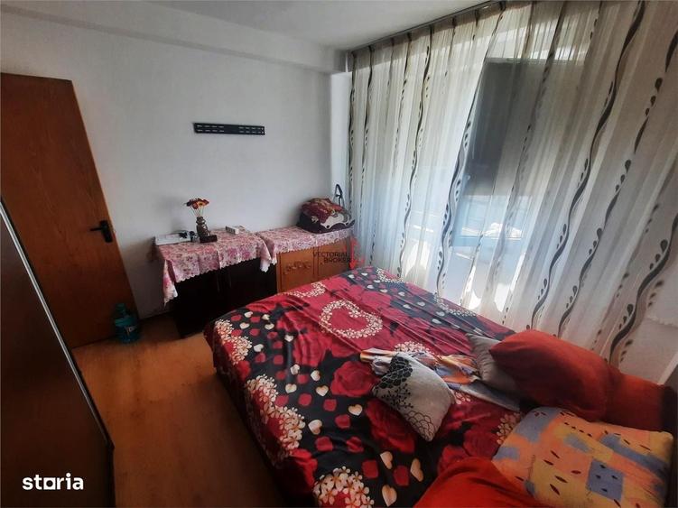 Apartament cu 2 camere decomandat în Costin Georgian
