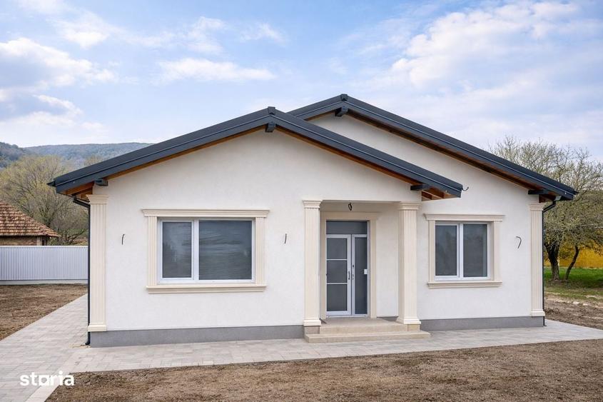 Casă cu 3 camere cu Teren 420 Mp în Tomești