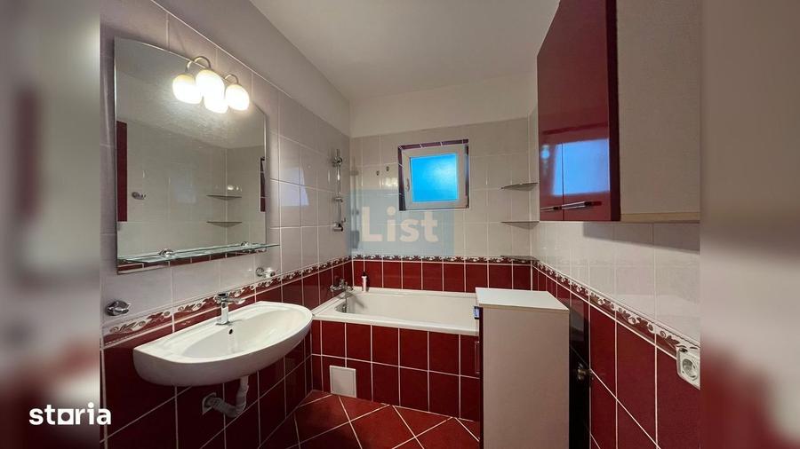 Apartament cu 3 camere semidecomandat în Europa