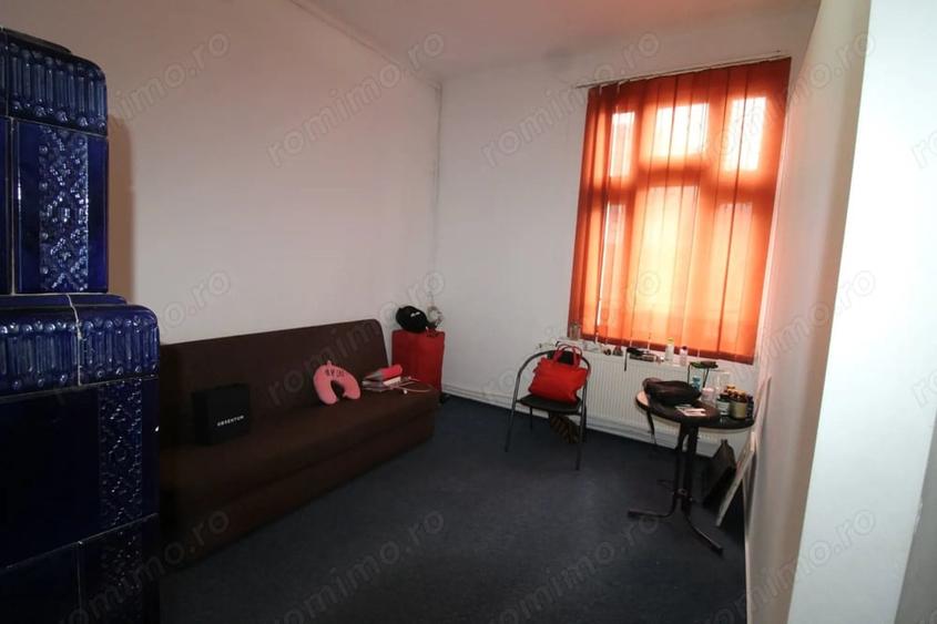 Spațiu comercial, de 75 mp, în Central