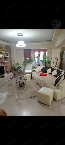 Apartament cu 2 camere decomandat în Intim