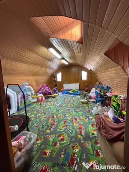 Casă cu 10 camere cu Teren 500 Mp în Calea Poplăcii