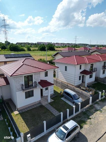 Casă cu 4 camere în Horpaz