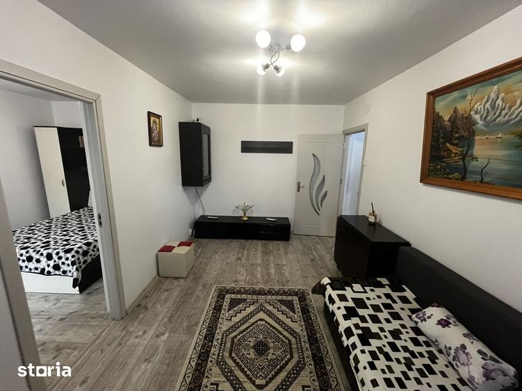 Apartament cu 2 camere în Podu Roș