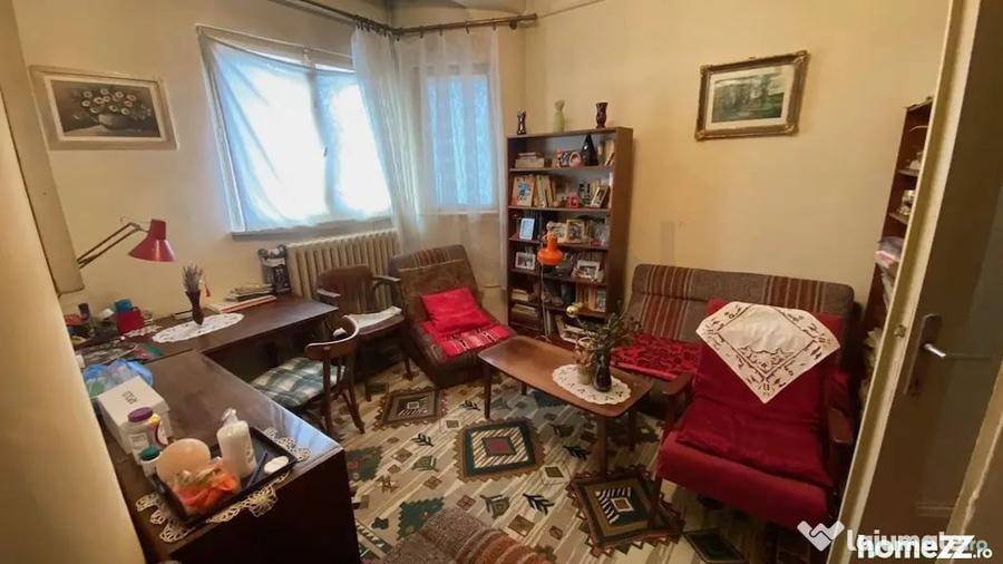 Apartament cu 3 camere decomandat în Cișmigiu