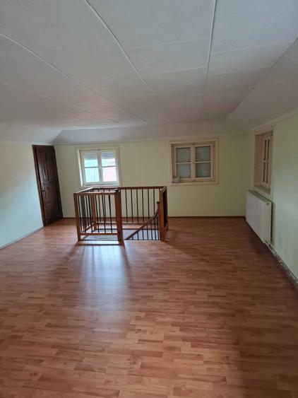 Casă cu 2 camere în Central
