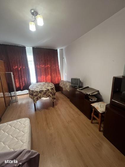 Garsonieră în Podu Roș