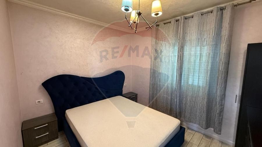 Casă individuală cu 5 camere cu Teren 400 Mp în Vânători