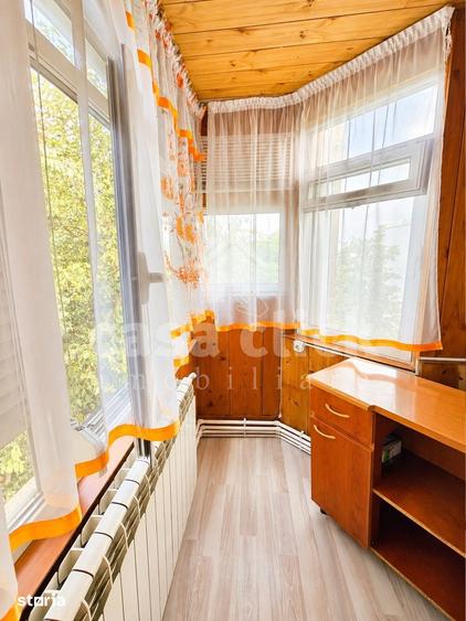 Apartament cu 3 camere decomandat în Piața Centrală