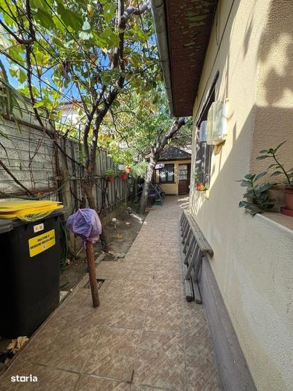 Casă cu 3 camere în Rahova