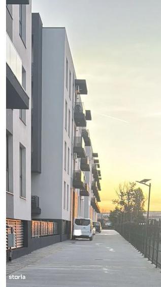 Apartament cu 2 camere semidecomandat, mobilat în Eminescu