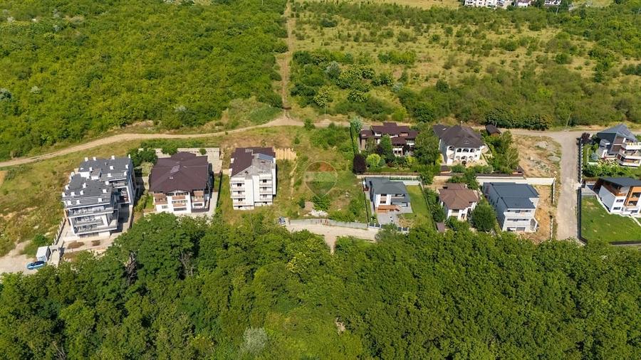 Teren de 1044 mp, în Moara de Vânt