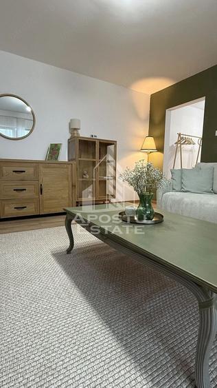 Apartament cu 2 camere semidecomandat, mobilat în Nord