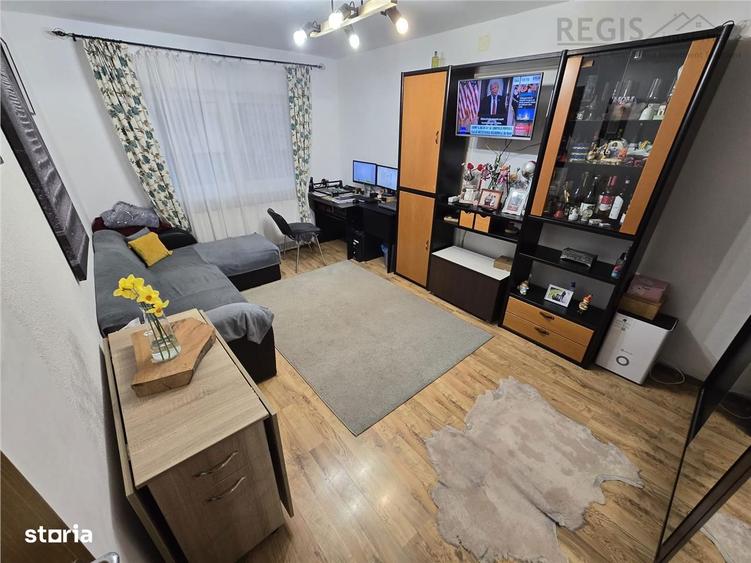 Apartament cu 3 camere decomandat în Scriitorilor