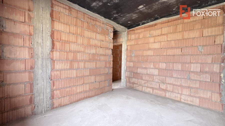 Duplex cu 4 camere cu Canalizare în Moșnița Veche