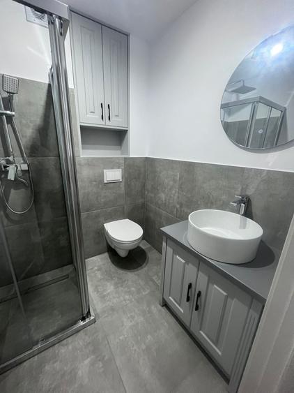 Apartament cu 4 camere decomandat în George Enescu