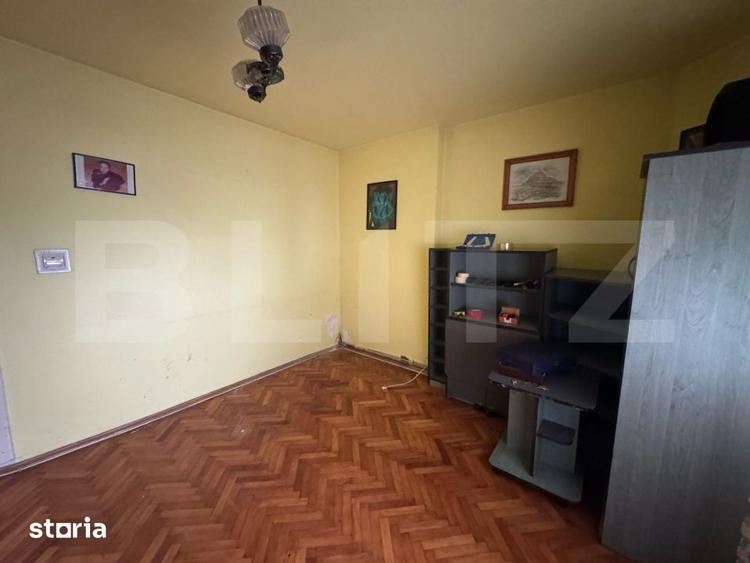 Casă cu 5 camere cu Teren 3000 Mp în Central